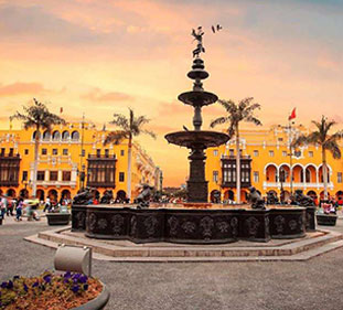 Imagen de la Plaza de Armas de Lima